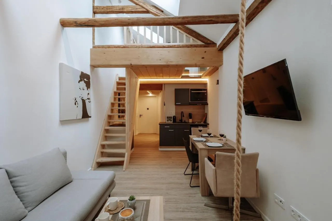 Ferienwohnung Modern Elegance Lofts - Wohnen Auf Zwei Ebenen Passau Apartment