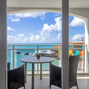 House - Bar - 1 Bedroom Apartment Maho